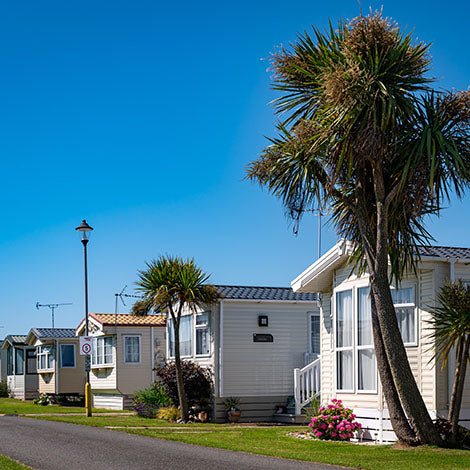 5 Best UK Sites For Static Caravans ☀️